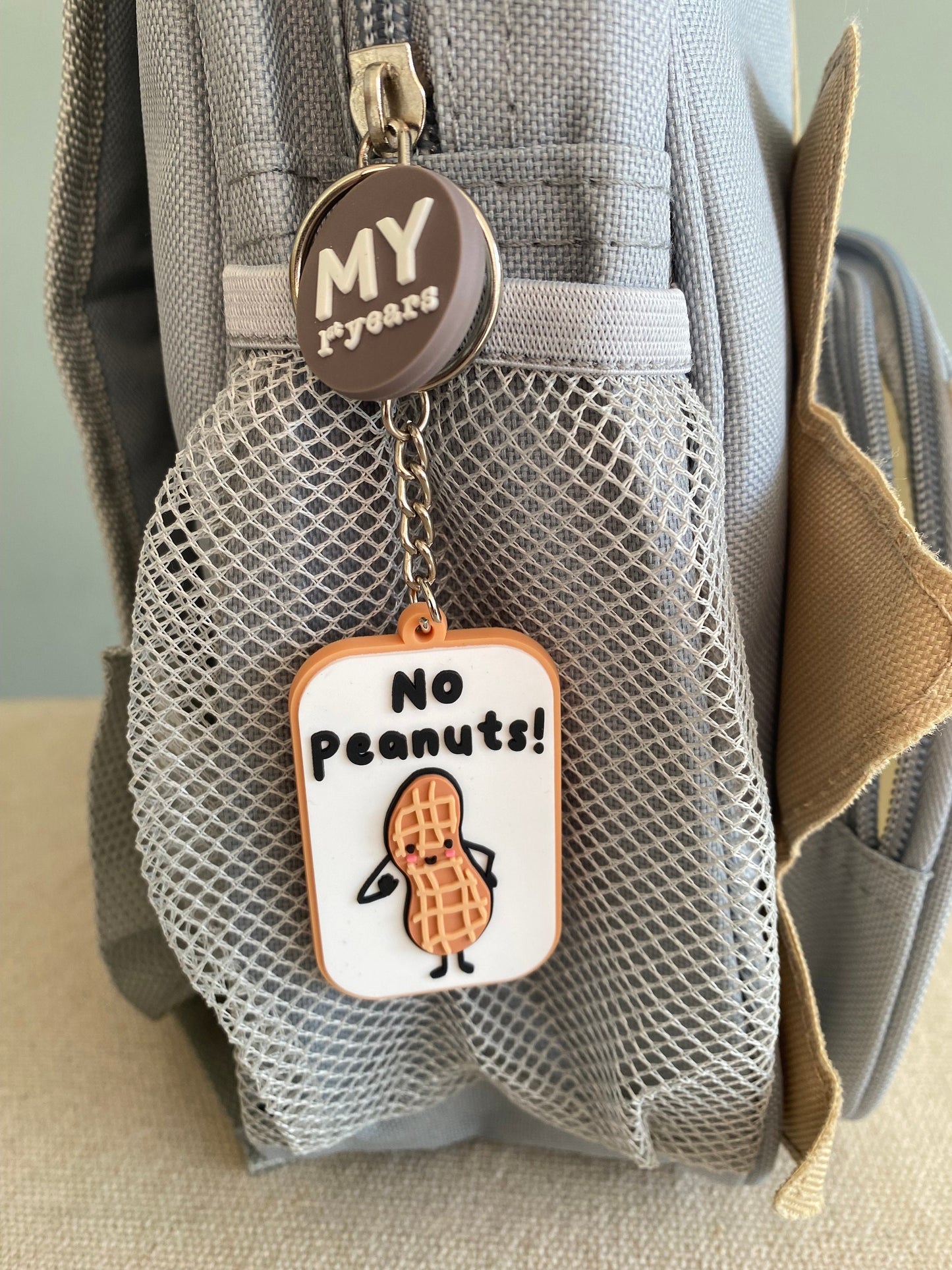 No Peanuts PVC Allergy Alert Keyring: Child-Friendly Medical Tag
